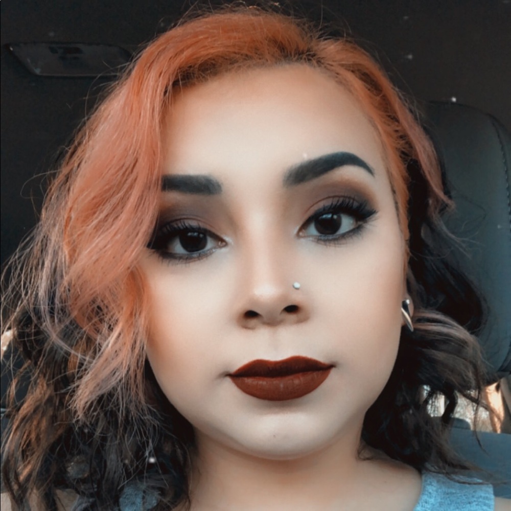 Meet your Posher, Karla